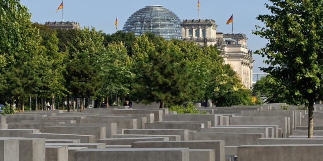 Holocaust memorial-Berlin (2)